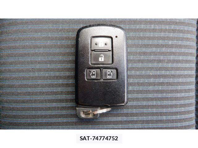 Toyota NOAH 2020-07 7980328-27