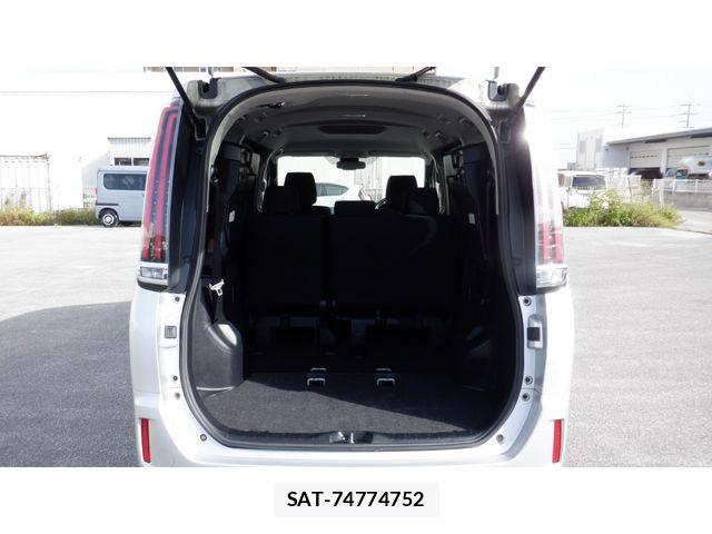 Toyota NOAH 2020-07 7980328-7