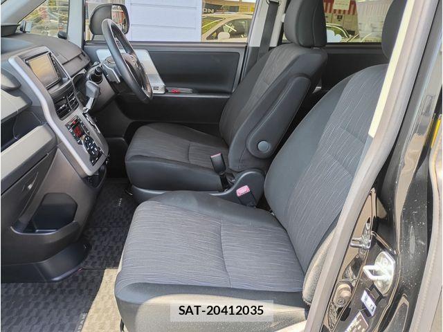 Toyota NOAH 2010-04 7980341-9