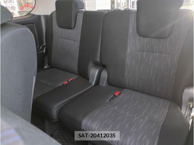 Toyota NOAH 2010-04 7980341-12