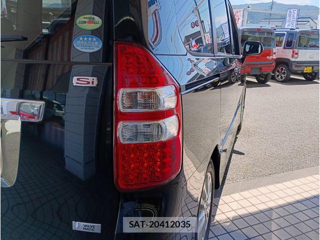 Toyota NOAH 2010-04 7980341-4