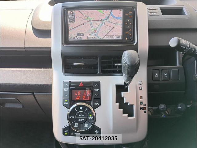 Toyota NOAH 2010-04 7980341-7