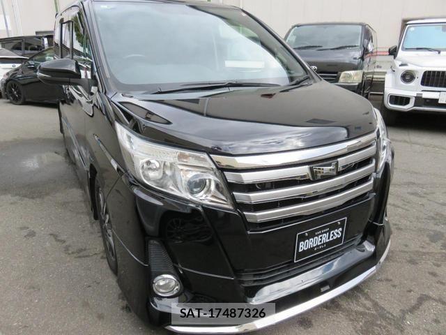 Toyota NOAH 2015-01 7980329-8