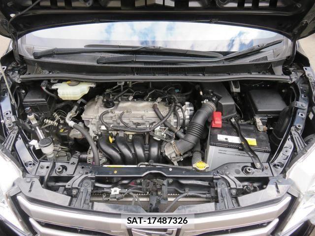 Toyota NOAH 2015-01 7980329-27