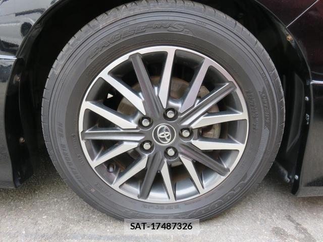 Toyota NOAH 2015-01 7980329-28