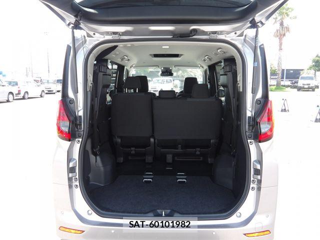 Toyota NOAH 2023-07 7980323-19