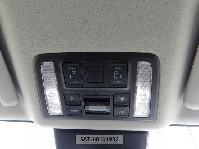 Toyota NOAH 2023-07 7980323-22