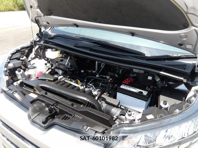 Toyota NOAH 2023-07 7980323-24