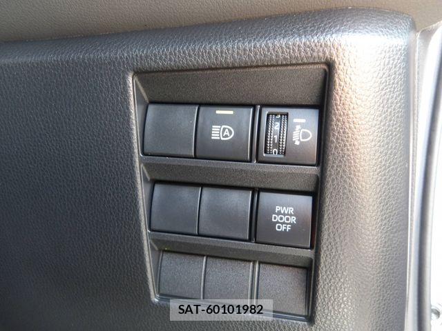 Toyota NOAH 2023-07 7980323-8
