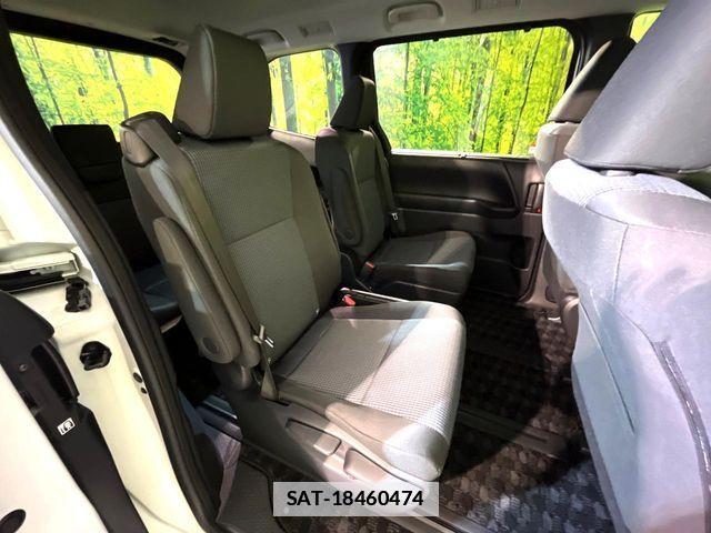 Toyota NOAH 2025-10 7980325-8