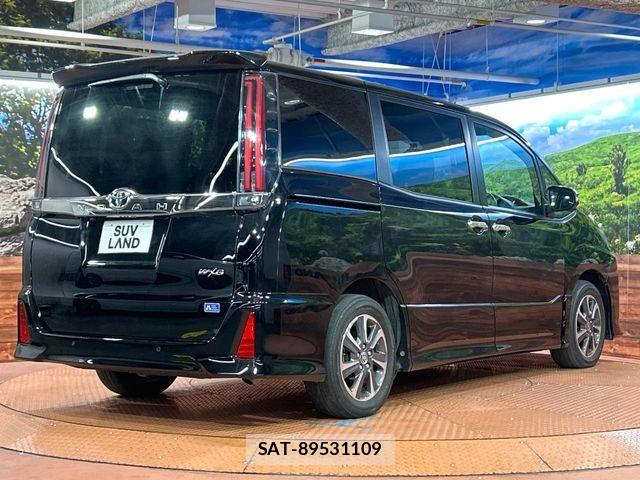 Toyota NOAH 2021-05 7980322-16