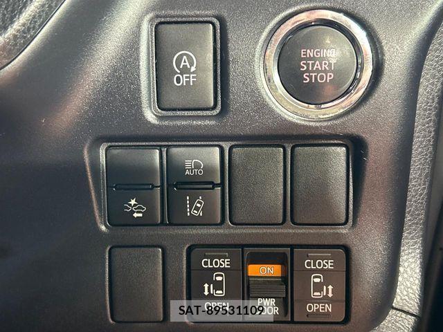 Toyota NOAH 2021-05 7980322-5
