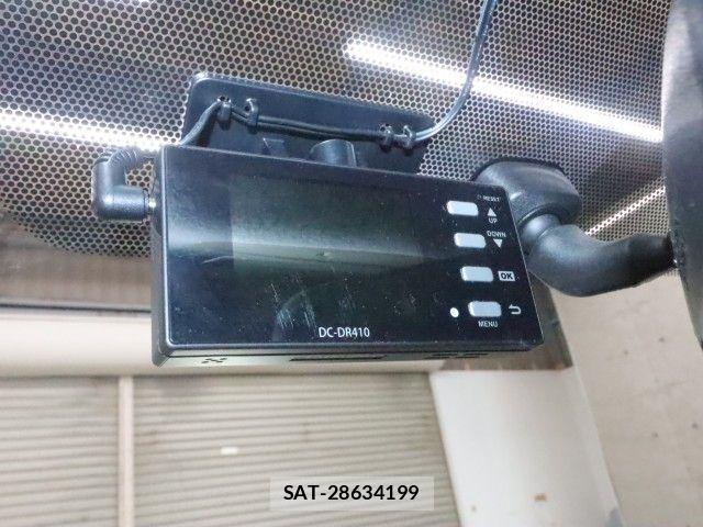 Toyota NOAH 2013-01 7980339-12