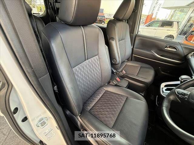 Toyota NOAH 2022-08 7980317-15