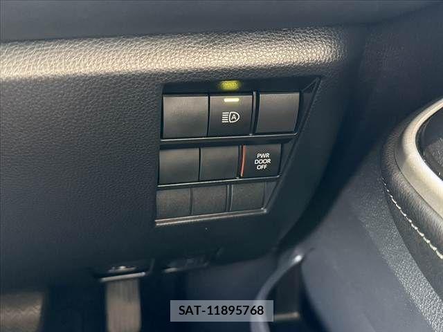 Toyota NOAH 2022-08 7980317-25