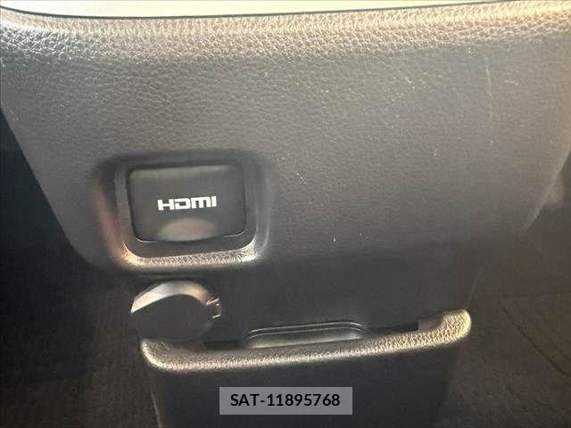 Toyota NOAH 2022-08 7980317-27