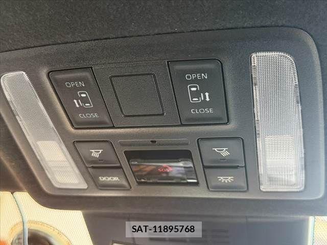 Toyota NOAH 2022-08 7980317-29
