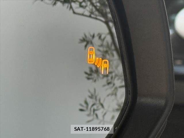 Toyota NOAH 2022-08 7980317-5