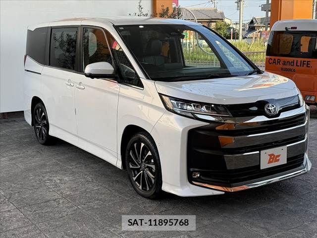 Toyota NOAH 2022-08 7980317-7