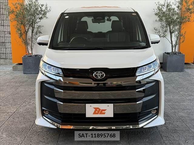 Toyota NOAH 2022-08 7980317-8