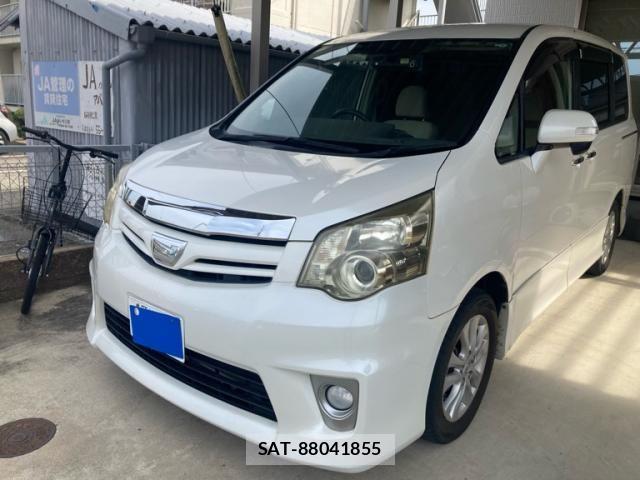 Toyota NOAH 2011-10 8037253-0