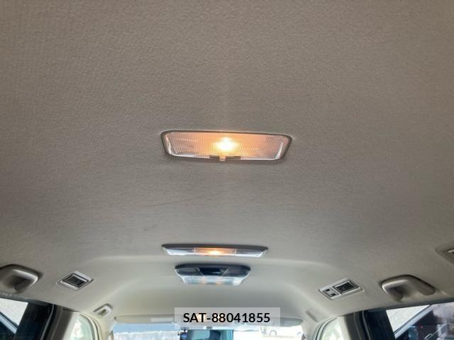 Toyota NOAH 2011-10 8037253-12
