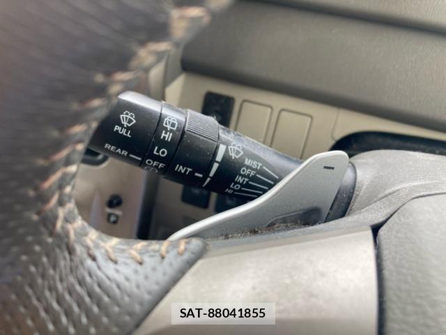 Toyota NOAH 2011-10 8037253-17