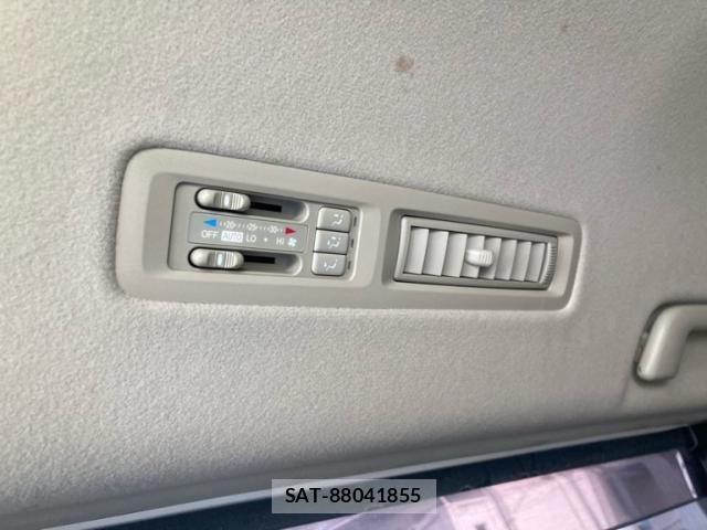 Toyota NOAH 2011-10 8037253-25