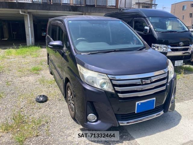 Toyota NOAH 2015-02 8037252-2