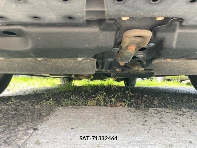 Toyota NOAH 2015-02 8037252-8