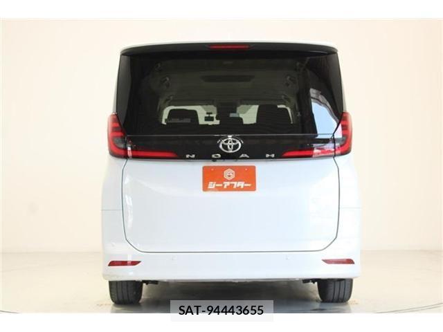 Toyota NOAH 2025-02 8037246-11