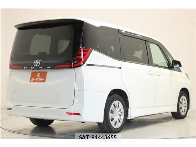 Toyota NOAH 2025-02 8037246-12