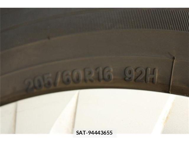 Toyota NOAH 2025-02 8037246-27