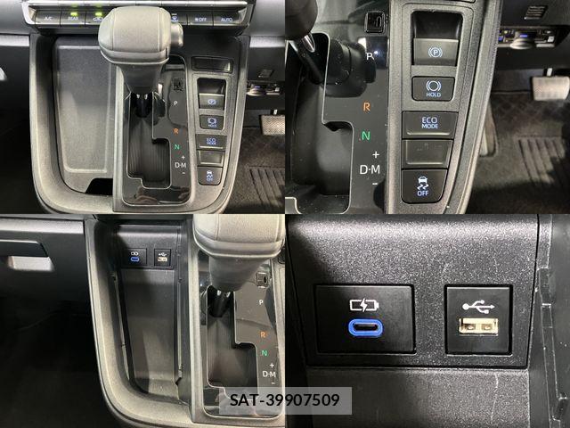 Toyota NOAH 2023-06 8037247-15