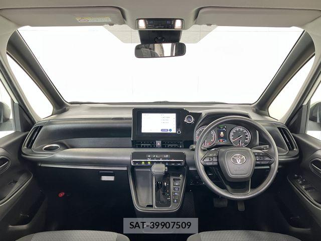 Toyota NOAH 2023-06 8037247-1