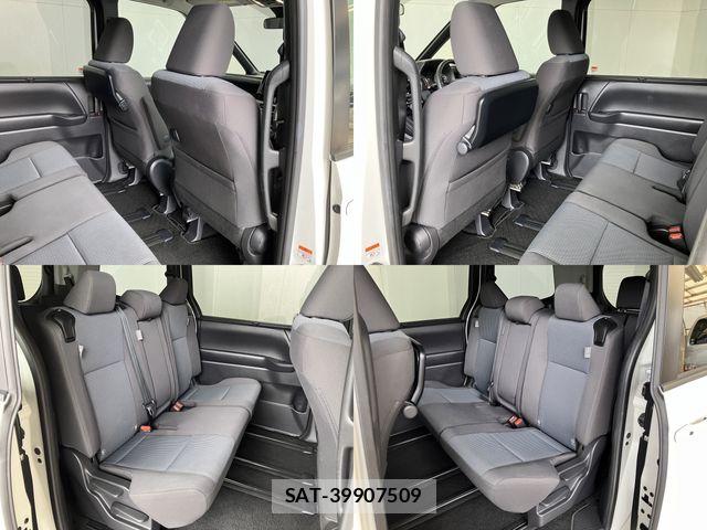 Toyota NOAH 2023-06 8037247-19