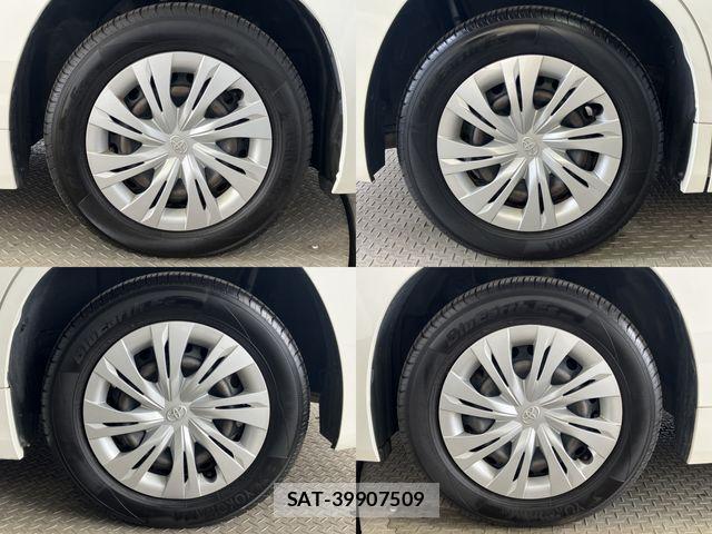 Toyota NOAH 2023-06 8037247-21