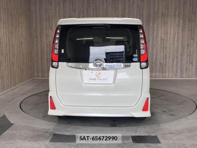 Toyota NOAH 2016-01 8037251-20