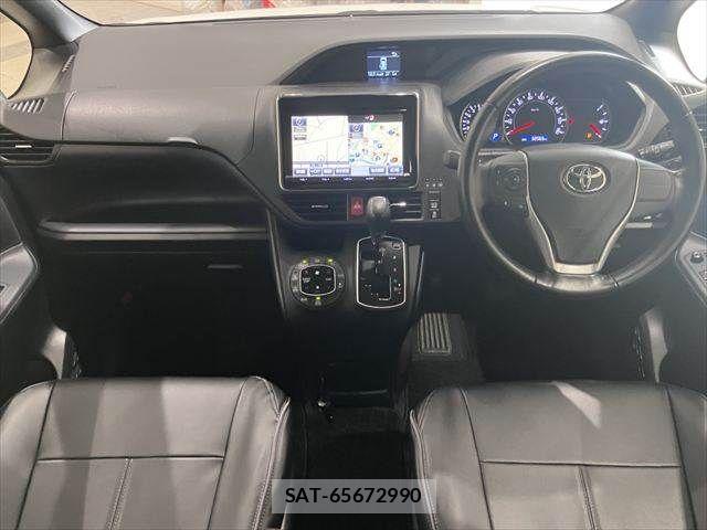 Toyota NOAH 2016-01 8037251-2
