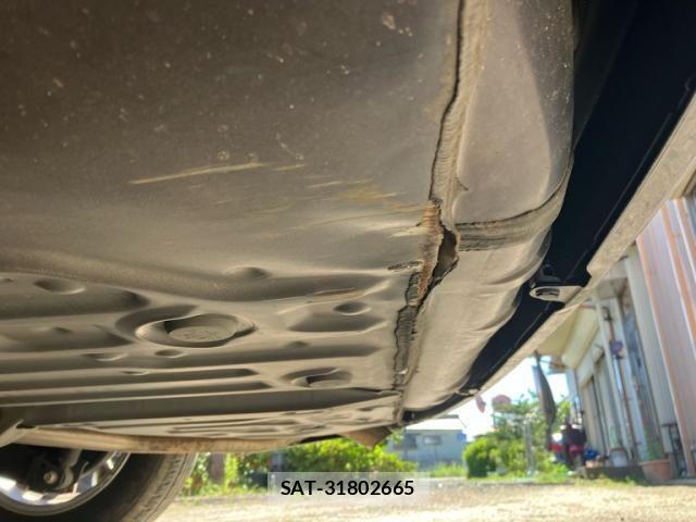 Toyota NOAH 2016-06 8037256-15
