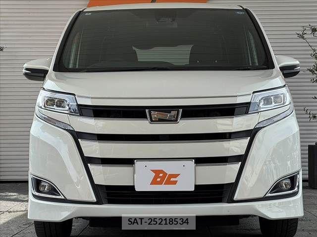 Toyota NOAH 2018-03 8037250-8