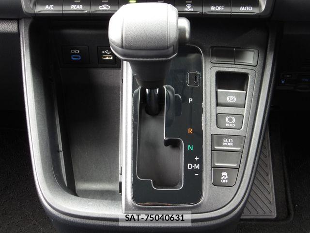 Toyota NOAH 2023-12 8037248-10