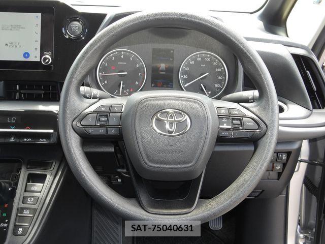 Toyota NOAH 2023-12 8037248-12