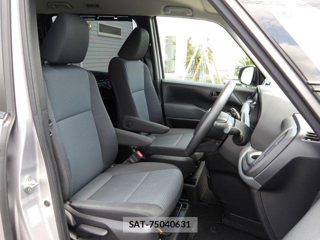 Toyota NOAH 2023-12 8037248-15