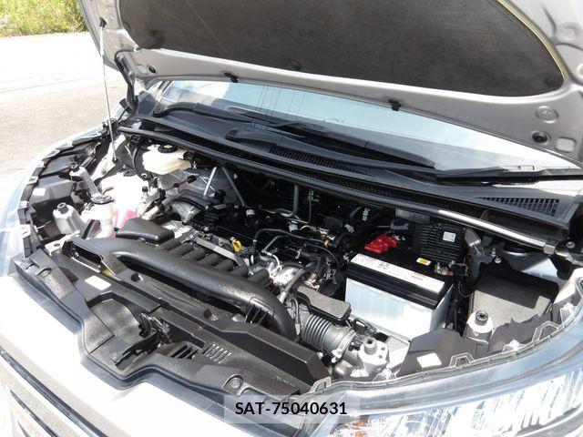 Toyota NOAH 2023-12 8037248-24