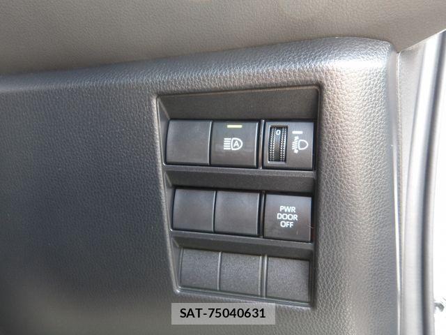 Toyota NOAH 2023-12 8037248-8