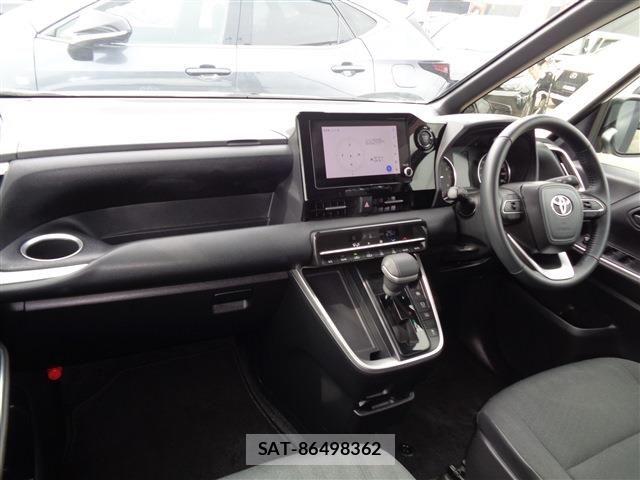 Toyota NOAH 2024-04 8037245-11