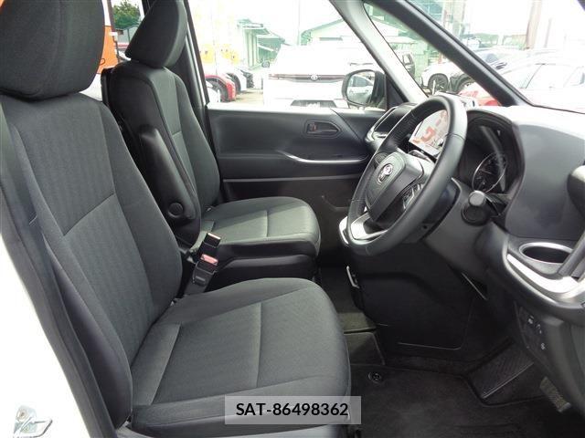 Toyota NOAH 2024-04 8037245-14