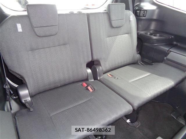 Toyota NOAH 2024-04 8037245-16
