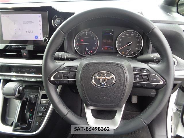 Toyota NOAH 2024-04 8037245-28